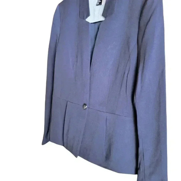 H&M  Light Weight Woman's Navy Fashion Blazer Jacket sz10 - Picture 1 of 5